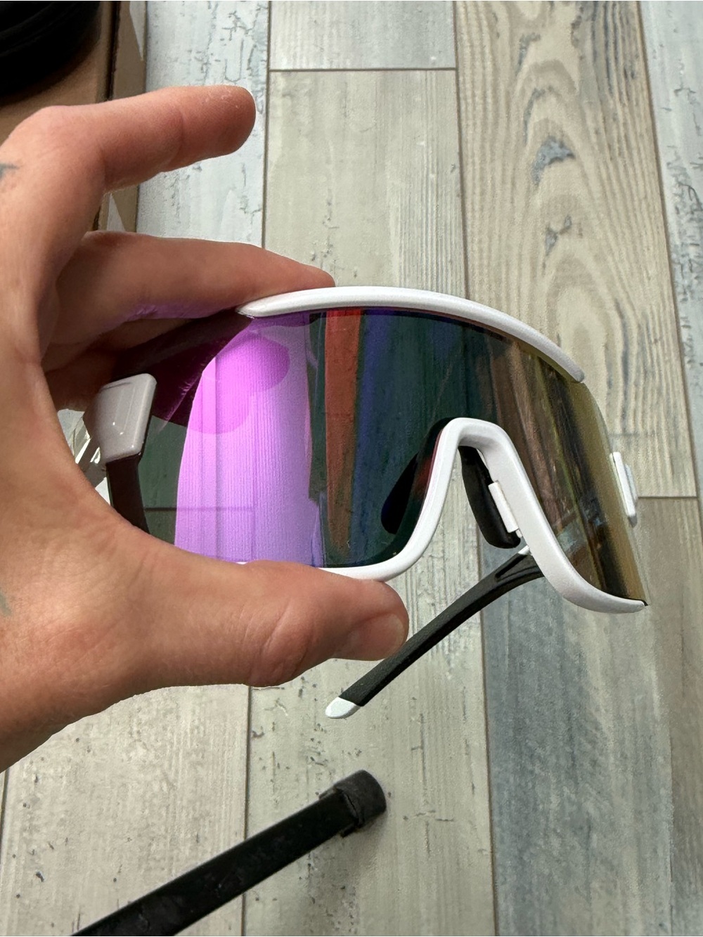Smith Wildcat White w/ChromaPop Violet Mirror - Picture 8 of 9